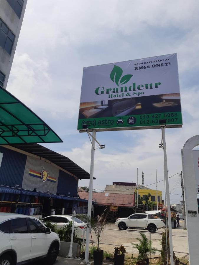 Grandeur Hotel And Spa Malacca Kültér fotó